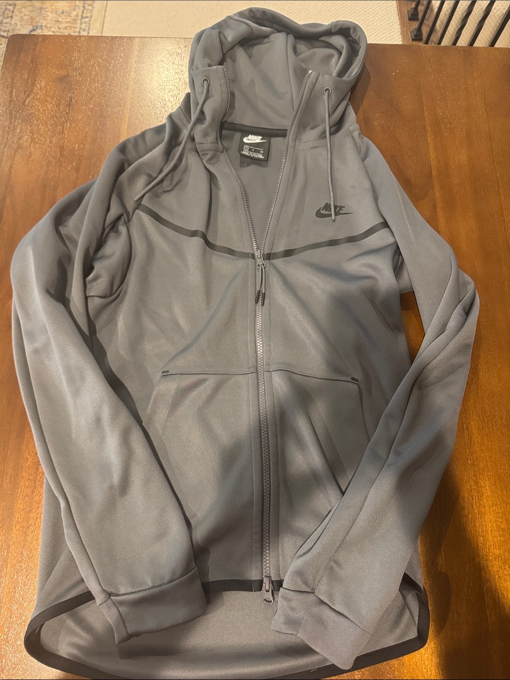 Nike Men’s Gray Full-Zip Performance Hoodie Jacket